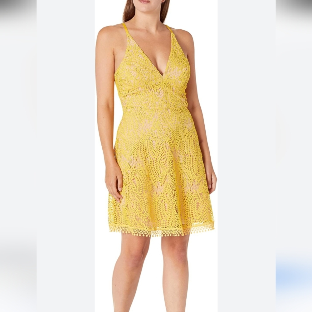 Dress The Population Piper sleeveless Fit And Flare dress Yellow Size L